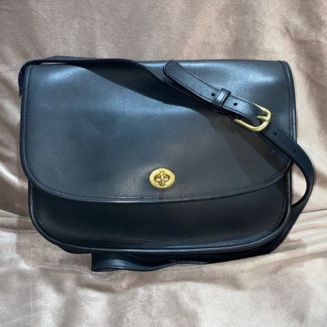 Vintage Coach City Bag 9790 Legacy black leather excellent condition Coach City Bag, Bags Vintage, City Bag, Vintage Coach, Coach Handbags, 11 Inches, Coach Bags, Black Leather, Bag Lady