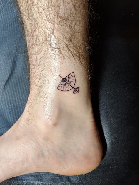 Avatar Glider Tattoo, Tattoos Avatar The Last Airbender, Aang Glider Tattoo, Small Avatar The Last Airbender Tattoos, Avatar Last Air Bender Tattoo, Avatar Tatoos Ideas, Nerdy Tattoos For Men, Korra Tattoos, Atla Tatoos