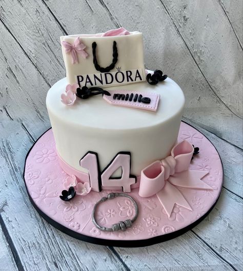 Cake Designs For 14th Birthday Girl, Sweet 14th Birthday, Cake Inspo For 14th Birthday, Ideas For 14th Birthday Party, Birthday Cake Ideas 14th, Birthday Cake Ideas 13 Girl, Birthday Cakes 14th Girl, Pandora Cake Ideas, Birthday Cake 14th Girl Aesthetic