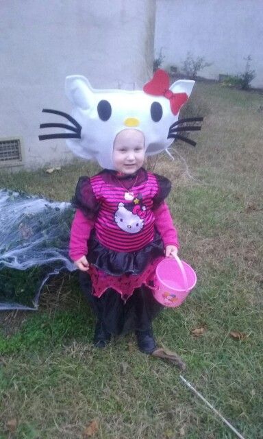 Hello kitty halloween Hello Kitty In A Costume, Hello Kitty Matching Pfp Halloween, Hello Kitty Costumes For Halloween, Hello Kitty Halloween Costume Ideas, Scary Hello Kitty Costume, Hello Kitty Halloween Costume Diy, Hello Kitty Costume Ideas, Ugly Hello Kitty, Diy Hello Kitty Costume