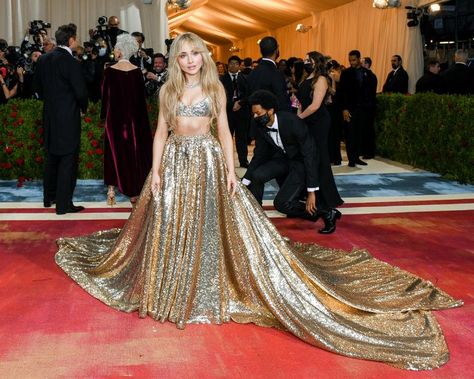 Sabrina Carpenter Met Gala, Sabrina Carpenter Dress, Best Met Gala Looks, Meet Gala, 2022 Red Carpet, Miami Party, Gala Outfits, Met Gala Outfits, Met Gala Dresses