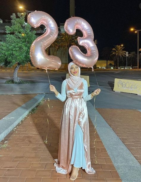 Hijabi Dresses, Dress Outfits Party, 21st Birthday Photoshoot, Hijab Fashionista, Hijabi Fashion Casual, Birthday Party Outfits, Birthday Girl Outfit, Moroccan Dress, Modesty Fashion