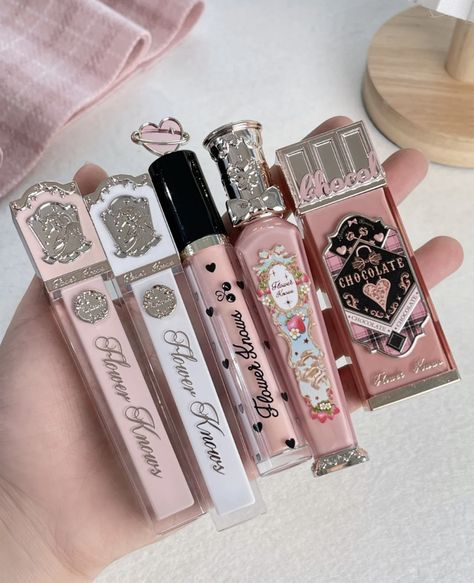 xiaohongshu flower knows chinese makeup brand cbeauty lipsticks lip stain lip gloss douyin makeup asian makeup cute Koleksi Makeup, Flower Lipstick, Cute Lipstick, Chinese Makeup, Flower Knows, Douyin Makeup, Makeup Supplies, Ethereal Makeup, Fancy Makeup