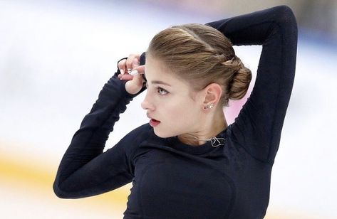 Figure Skating Hair, Alena Kostornaia, Aliona Kostornaia, Ballet Hairstyles, Ice Skating, Figure Skating, Skating, Dreadlocks, Angel