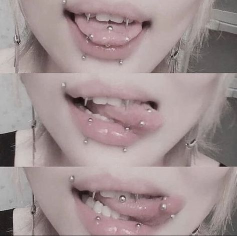 Grunge Cybercore, Face Piercings, Cool Piercings, Cute Piercings, Facial Piercings, Snake Bites, Body Jewelry Piercing, Body Piercings, Lip Piercing