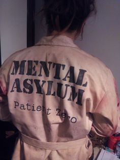 1000+ ideas about Insane Asylum Halloween on Pinterest Mental Patient Costume, Patient Costume, Asylum Costume, Insane Asylum Halloween, Haunted House Makeup, Haunted Hospital, Haunted Asylums, Asylum Halloween, Images Terrifiantes