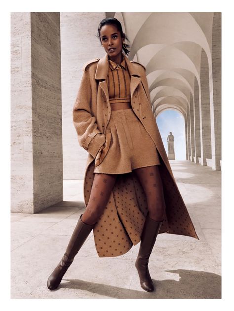 Shoot Concept, Camel Outfit, Fashion Campaigns, Vogue Australia, Looks Chic, New Classic, Fashion Photoshoot, Winter Fashion Outfits, Coat Fashion