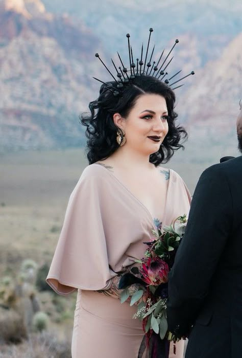 Dramatic gothic vintage inspired wedding makeup at a Red Rock Canyon elopement Goth Wedding Bride, Vintage Hair For Wedding, Gothic Wedding Hair Styles, Gothic Inspired Wedding, Gothic Bride Hair, Pagan Wedding Makeup, Dark Romantic Wedding Makeup, Black Wedding Dress Makeup, Punk Wedding Hair