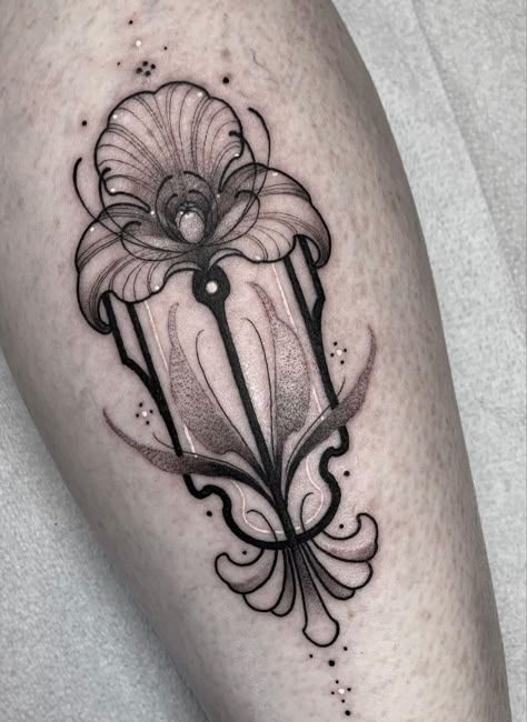 Neo Traditional Ornamental Tattoo, Art Nouveau Tattoo Black And White, Noveau Art Tattoos, Art Nouveau Flower Tattoo, Elfish Tattoo, Art Nuevo Tattoo, Symmetrical Flower Tattoo, Ornamental Flower Tattoo, Art Nouveau Floral Tattoo