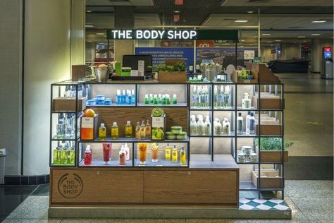 » The Body Shop Kiosk by FAL Design Estratégico, São Paulo – Brazil Body Shop Store, Apothecary Design, Shopping Mall Design, Furniture Design Inspiration, Mall Design, Kiosk Design, Sao Paulo Brazil, Retail Store Design, Retail Design Blog