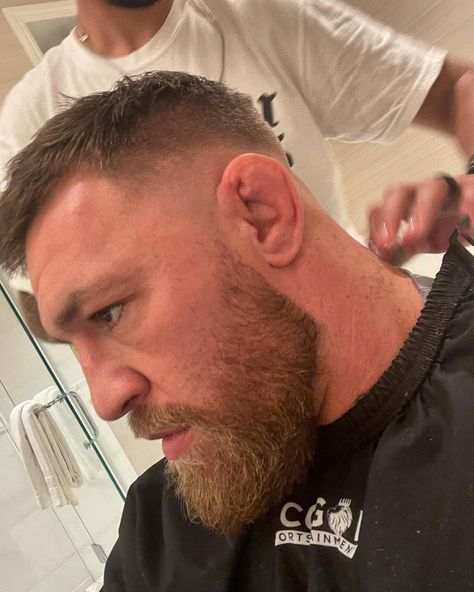 Conor McGregor shows off new look haircut as UFC star returns to gym Conor Mcgregor Haircut, Conor Mcgregor Hairstyle, Crew Cut Hair, Barber Tips, Smooth Talker, Men Hair Color, New Haircut, Men Haircut Styles, Beard Styles For Men