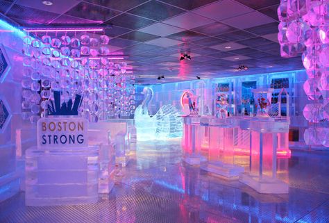 frost ice bar-The coolest bars and restaurants in #Boston Boston Living, Interesting Gadgets, Boston Vacation, Ice Bar, England Winter, Ice Hotel, Boston Travel, Boston Things To Do, Ice Bars