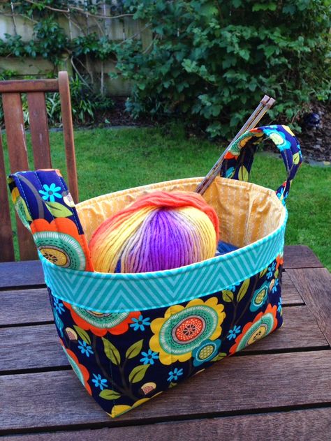 One Hour Basket Free Pattern, Fabric Basket Tutorial, Yarn Balls, Doll Carrier, Fabric Bowls, Fabric Boxes, Clothes Basket, Sewing Purses, Small Sewing Projects