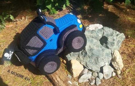 Crochet an Off Road 4x4 Jeep ... Fun Plush Idea, Makes a Great Gift! #crochet #handmade #diy #amigurumi #giftideas Off Road Jeep, Boy Crochet Patterns, Jimny Suzuki, 4x4 Truck, Crochet Car, Pola Amigurumi, Offroad Jeep, Crochet Hook Set, Crochet For Boys