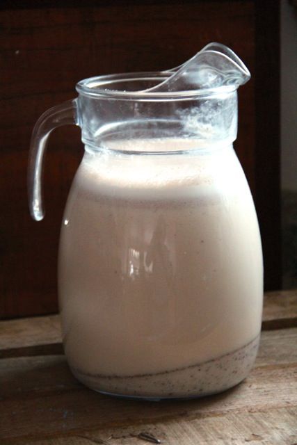 Homemade Horchata from Alaska from Scratch. I've had it when she made it and it was good. Horchata Drink, Alaskan Food, Homemade Horchata, Winter Smoothies, Horchata Recipe, Chris Tomlin, Mexican Dinner, Dinner Party Menu, Agua Fresca