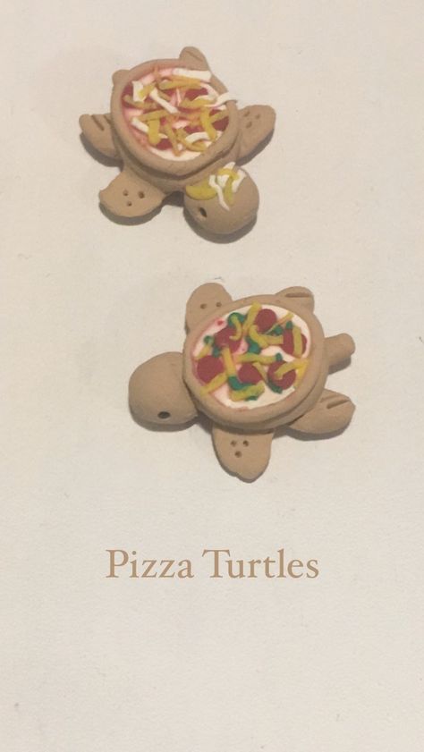 Pizza Turtle, Clay Pizza, Polymer Clay Designs, Clay Designs, Pizza Lovers, Clay Design, Pizza Toppings, Paint Ideas, Pepperoni Pizza