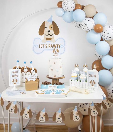 Dog Themed Birthday, Puppy Baby Shower, Dog Party Decorations, Dog Themed Birthday Party, Puppy Decor, Dog Themed Parties, Puppy Birthday Parties, Ideas Cumpleaños, Dog Cake Topper