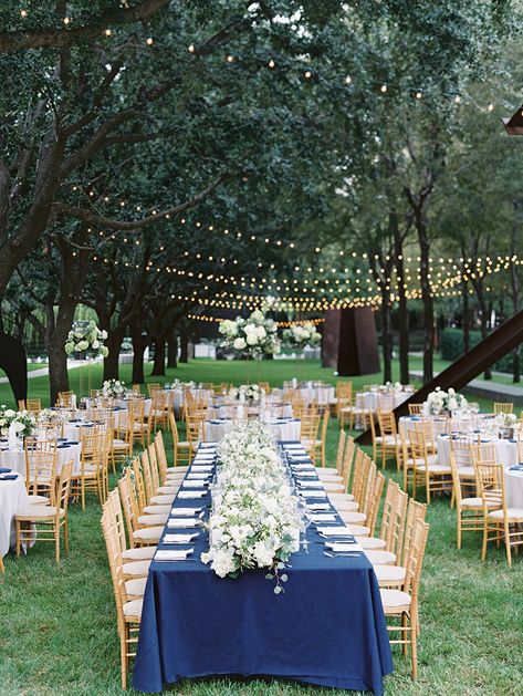 Navy Blue Wedding Decorations, Modern Garden Wedding, Navy Blue Wedding Theme, Blue Wedding Receptions, Dark Blue Wedding, Blue Wedding Decorations, Wedding Color Palettes, Neutral Wedding Colors, Garden Wedding Reception