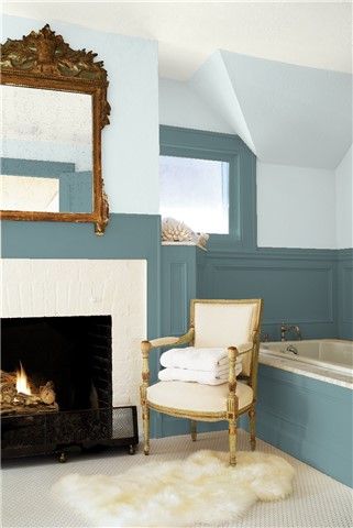 Look at the paint color combination I created with Benjamin Moore. Via @benjamin_moore. Wall: Whispering Spring 2136-70; Paneling: Aegean Teal 2136-40; Ceiling: White Dove PM-19. Benjamin Moore Iceberg, Spirit In The Sky, Aegean Teal, Coastal Dining Room, Color Combinations Paint, Cottage Painting, Dining Room Makeover, Benjamin Moore Colors, White Dove