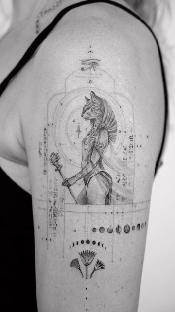 Bastet Tattoo, Tato Geometris, Egyptian Tattoo Sleeve, Mystical Tattoos, Egypt Tattoo, Tato Lengan, Egyptian Tattoo, Modern Tattoos, Discreet Tattoos