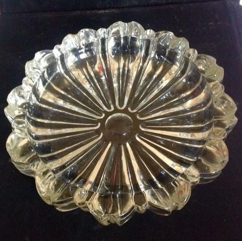 Crystal Glassware Antiques, Vintage Dishes Antiques, Vintage Glassware Antiques, Keys Jewelry, Vintage Dishware, Antique Dishes, Glass Ashtray, Glass Ware, Key Jewelry