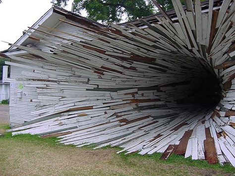 The Hole House, Houston. In 2005, two sculptors--Dan Havel and Dean Ruck--turned two houses slated to be demolished into this art project. They called it 'Inversion'. The project was demolished later. Wow Photo, After Effect, Wooden Buildings, Weekend Breaks, Texas Travel, Art Masters, The Building, Science And Nature, Tourist Destinations