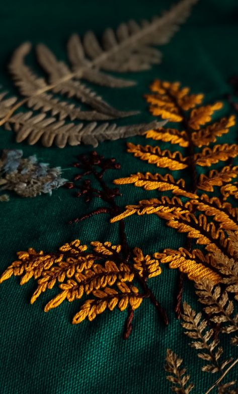 Fern Embroidery, Hand Embroidery Art, Embroidery Inspiration, Embroidery Art, Fern, Fiber Art, Hand Embroidery, Embroidery, Sewing