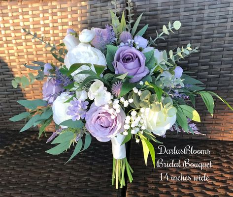 Lavender wedding flowers Lilac Bridesmaid, Lavender Bridal Bouquet, Lavender Wedding Theme, Prom Bouquet, Lilac Wedding Bouquet, Lavender Wedding Flowers, Bridal Bouquet Peonies, Purple Bridal Bouquet, Purple Wedding Bouquets