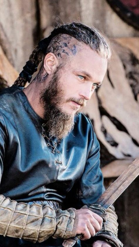 Ragnar from Vikings. Viking Ragnar, Ragnar Vikings, Vikings Travis Fimmel, Thor Mjolnir, Ragnar Lothbrok Vikings, Viking Odin, Vikings Show, King Ragnar, Vikings Season