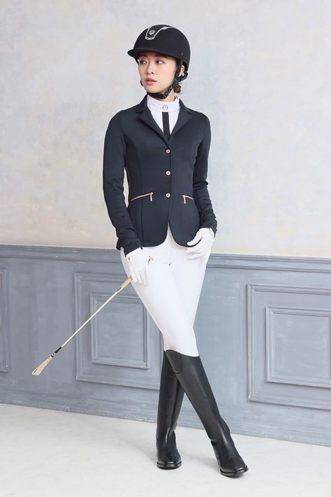 Female Equestrian Outfit, Group Photoshoot, Flat Riding Boots, Riding Habit, Kiddie Rides, Riding Boots Fashion, Favorite Boots, Equestrian Outfits, Riding Outfit