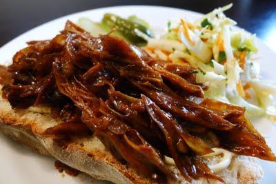 Memphis-Style Vegan Pulled "Pork" made with dried tofu skin/tofu stick Bean Curd Sticks Recipe, Dried Bean Curd Sticks Recipe, Yuba Recipe, Vegan Pulled Pork, Dried Tofu, Tofu Dishes, Curd Recipe, Adventure Club, Veggie Sandwich