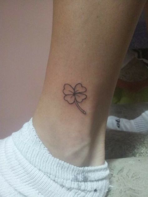 4 Leaf Clover Tattoo, Leaf Clover Tattoo, Four Leaf Clover Tattoo, Clover Tattoo, Shamrock Tattoos, Clover Tattoos, 4 Tattoo, Trendy Tattoo, 4 Leaf Clover