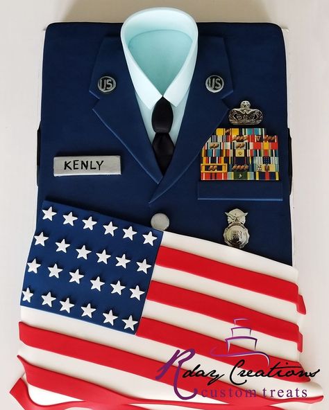 Military Retirement Cake by R Day Creations. Usaf Promotion Party, Usaf Retirement Cake, Coast Guard Retirement Cake, Army Retirement Cake Ideas, Usaf Retirement Party Ideas, Coast Guard Retirement Party, Air Force Retirement Cake, Air Force Retirement Party Ideas, Army Retirement Cake