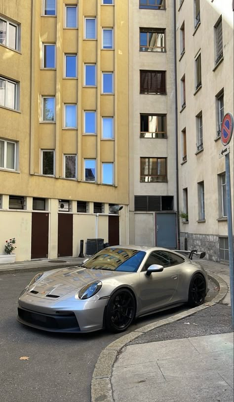 Porsche Aesthetic, Rich Cars, Cars Aesthetic, Porsche Gt3, Classy Cars, Super Luxury Cars, Pretty Cars, Dream Garage, My Dream Car