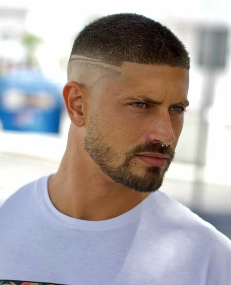 Buzz Cut With Beard, Very Short Hair Men, Men Fade Haircut Short, Buzz Cut Hairstyles, Curly Hair Fade, Mens Hairstyles Fade, Formal Top, Men's Facial Hair, Mens Facial Hair Styles