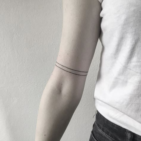 Tattoo Stripes, Line Tattoo Arm, Stripe Tattoo, Around Arm Tattoo, Forearm Band Tattoos, Arm Band Tattoo, Small Wrist Tattoos, Wrist Tattoos For Women, Line Tattoo