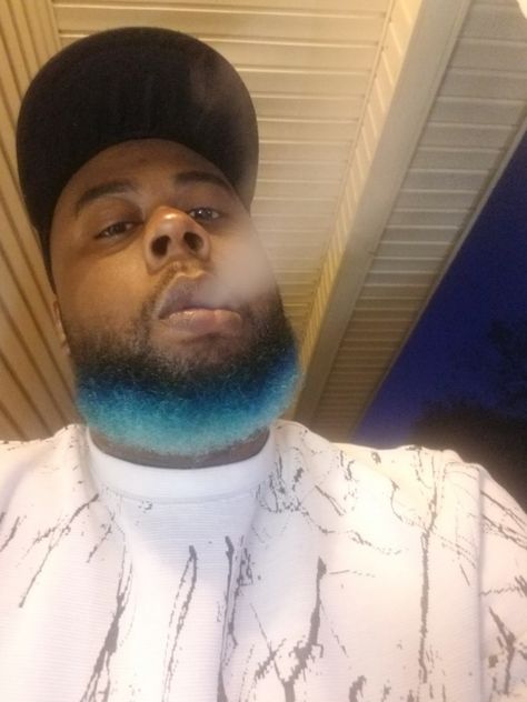 Dyed Beard, Beard Dye, Black Men Haircuts, Black Hairstyles, Beards, Haircuts For Men, Dyed Hair, Black Men, Face Paint