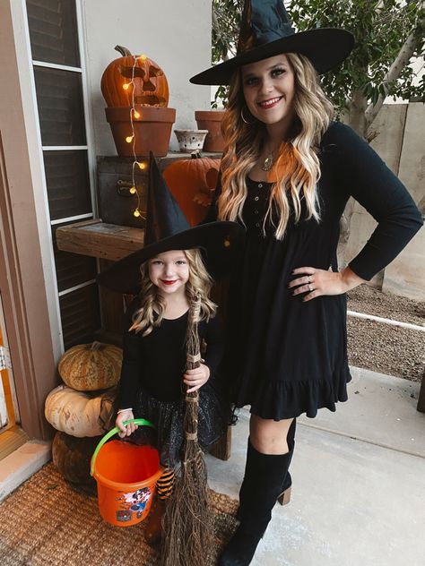 Mommy Daughter Witch Costume, Family Witch Theme Costumes, Family Witches Costume, Easy Mom And Daughter Halloween Costumes, Mom Daughter Witch Costume, Mom And Daughter Matching Costumes, Mother Daughter Witch Costumes, Mom And Daughter Witch Costumes, Mommy And Me Witch Costume