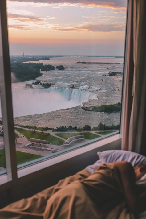 10 Amazing Things to do at Niagara Falls | Marriott Fallsview Hotel #simplywander Niagara Falls Marriott Fallsview Hotel & Spa, Niagara Falls Hotel View, Niagara Falls Proposal, Rainy Bedroom, Niagara Falls Hotels, Toronto Travel Guide, Canada Cruise, Grad Trip, Niagara Falls New York