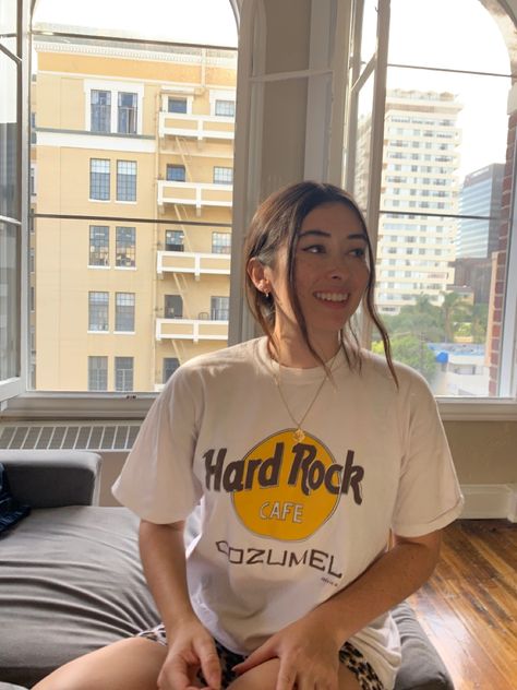 • • • • Hard rock cafe shirt Hard Rock Cafe Outfit, Cafe Outfit, Hard Rock Cafe Shirt, Hard Rock Café, Hype Beast, Easy Day, Rock Cafe, Hard Rock Cafe, Casual Fits