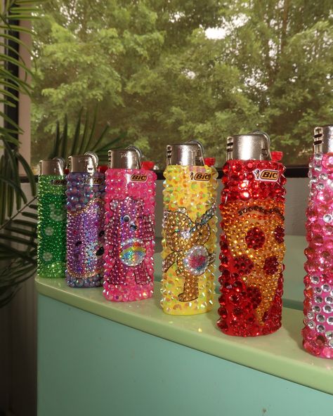 Bedazzle lighters DROP IS LIVE NOW!!! ⭐️⭐️⭐️ there is only 1 of each design available… website in bio Bic Lighter Crafts Diy, Bedazzled Lighter, Rhinestone Cups, Bic Lighter, Rhinestone Projects, Light Crafts, Rhinestone Art, Live Now, Only 1