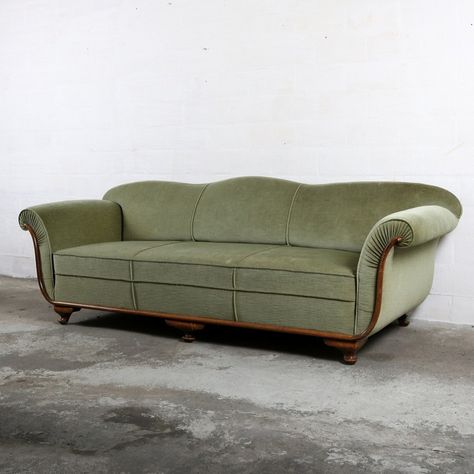 Art Nouveau Couch, 1930s Couch, Art Deco Couch, 1920s Furniture, English Interior Design, 1920s Home Decor, Simple Couch, 1920s Decor, House Renos