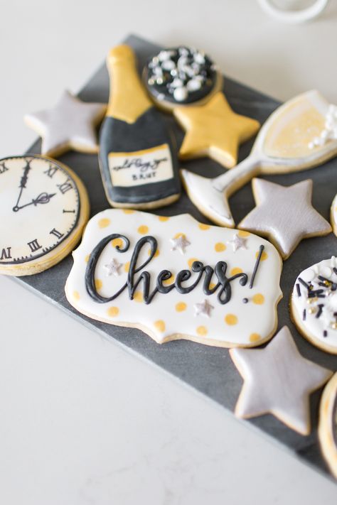 Cookies from a NYE Cookies & Bubbly Party on Kara's Party Ideas | KarasPartyIdeas.com (21) New Years Eve Party Ideas Food, New Years Eve Dessert, New Year's Eve Appetizers, New Years Eve Food, New Year's Desserts, New Years Cookies, New Year's Cake, New Year's Food, New Year's Eve Celebrations