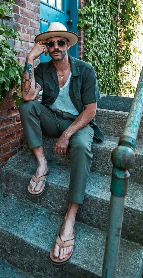 Fedoras Men, God Clothing, Hat And Sunglasses, Toni Mahfud, Mens Aesthetic, Most Stylish Men, Green Chinos, Hat Outfit, Mens Fashion Blog