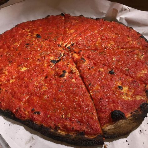 Pizza Lovers Tour - Taste of New Haven Bar Pizza Recipe, New Haven Pizza, Big Pizza, Deep Dish Pizza, Eat Pizza, Pizza Lovers, New Haven, Deep Dish, The Good Old Days