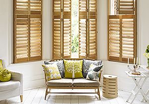 Window Shutters Indoor, Chic Kitchen Decor, Shabby Chic Bedroom Furniture, Shabby Chic Chairs, Shabby Chic Kitchen Decor, Shabby Chic Wall Decor, Interior Shutters, Indoor Window, Shabby Chic Living