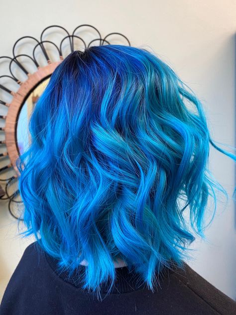 Neon bright blue with dark root Blue Hair With Shadow Root, Dimensional Blue Hair, Short Blue Hair Men, Bright Blue Hair, Short Blue Hair, Vivid Hair Color, Colourful Hair, Shadow Root, Blue Monday