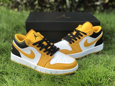 Low Top Jordans, Nike Air Jordan 1 Low, Nike Snkrs, Air Jordan Sneakers, High Sneakers, Jordan 1 Low, Cute Nike Shoes, Air Jordan 1 Low, Cute Nikes