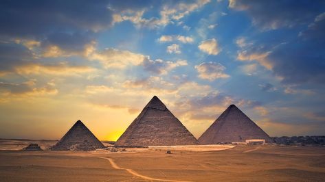 The Pyramids of Giza, Egypt #Egypt #pyramid #desert old building #ancient #landscape #2K #wallpaper #hdwallpaper #desktop Egyptian Wallpaper, Wallpaper Pc 4k, Egypt Wallpaper, Pyramids Egypt, Giza Egypt, Great Pyramid Of Giza, Egyptian Pyramids, Sharm El Sheikh, Travel Wallpaper