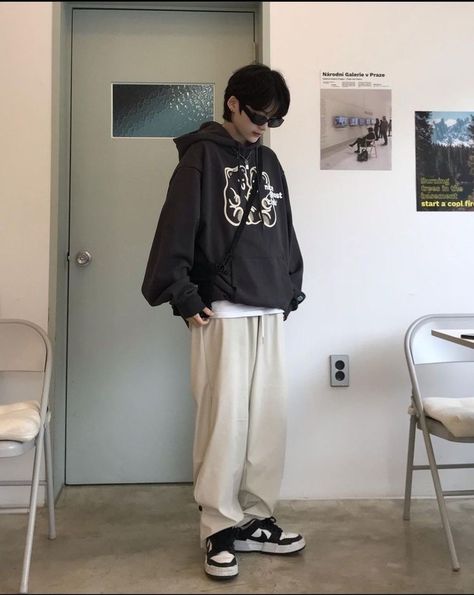 Japanese Oversized Fashion Men, Comfy Outfits Male, Korean Outfit Male, Comfy Core, Oversized Outfit Men, Male Outfits Aesthetic, Tomboy Hair, Aesthetic Male Outfits, Korean Street Fashion Men